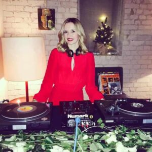 Find a DJ for your venue in Saudi Arabia, Qatar, Saudi Arabia Red sea, Qatar, Oman, Maldives I Female DJ to hire I Hire DJ for luxury venues I Book a DJ for events I Female vinyl DJ I 
